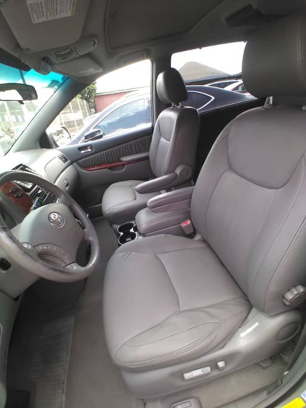 Thumbnail 4 of 2006 Toyota Sienna xle